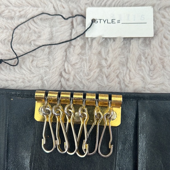 Vintage Liz Claiborne key wallet black - Picture 14 of 16